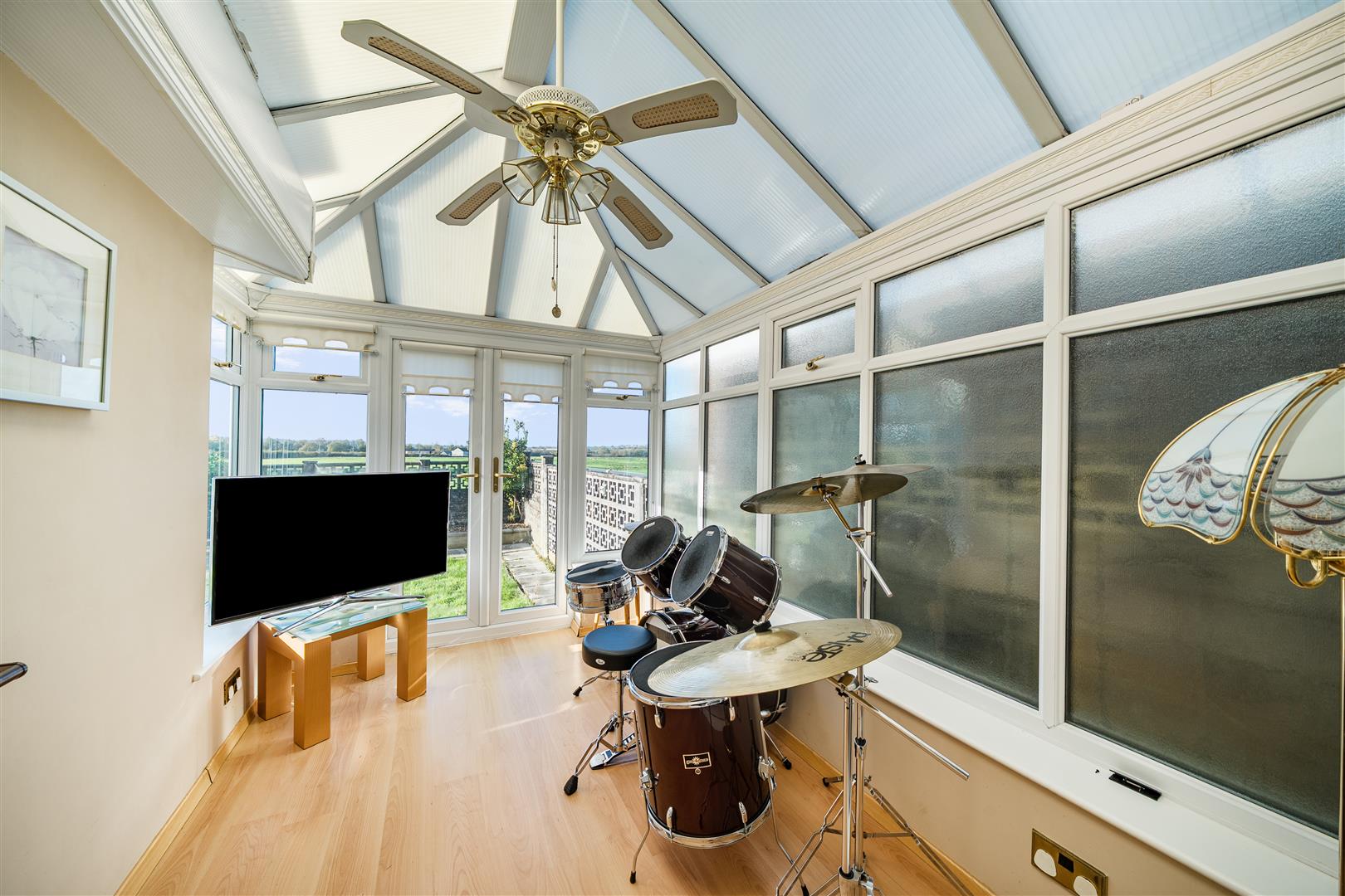 The Dell, Pontlliw, Swansea, SA4 9ET